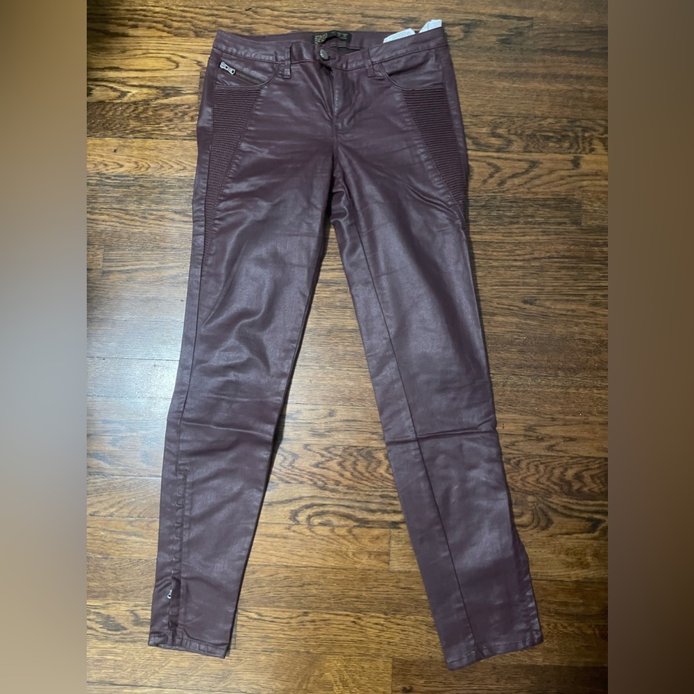 New Women’s Zara maroon mid rise vegan leather skinny pants